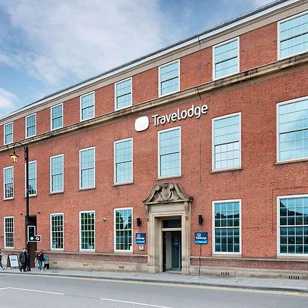 Travelodge Chester Central Exteriör bild