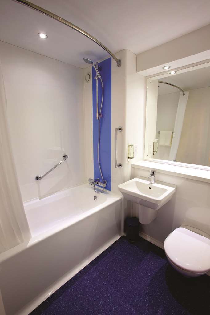 Travelodge Chester Central Rum bild